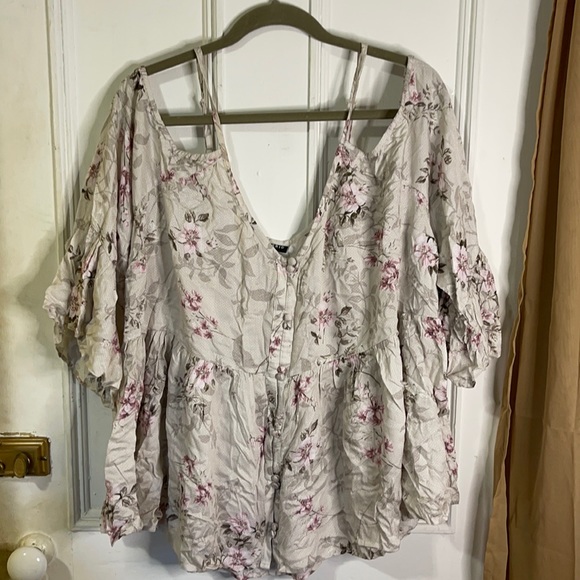 Top - Picture 2 of 5